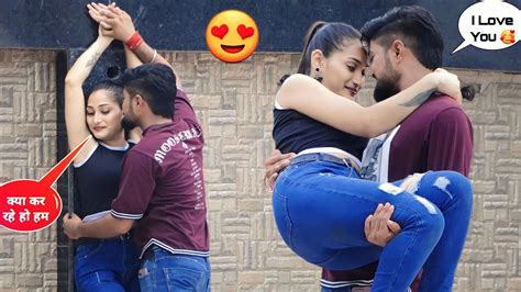 Romantic Prank On Mariya 😜 Mariya Gone Romantic 😍 ये क्या हुआ Hem Yadav Youtube