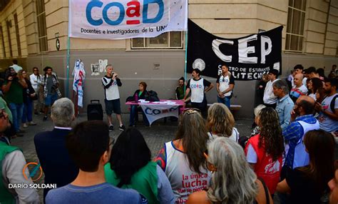 Docentes de la UNR instalarán una carpa en defensa de la educación pública