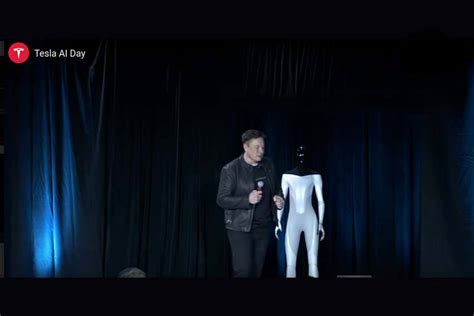 Elon Musk Reveals Tesla An AI Powered Humanoid Robot