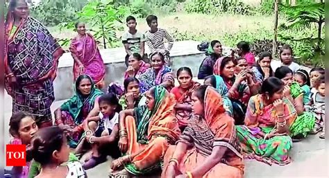 Balangir: Protest in Balangir Village After Mobile Thief Escapes Police ...