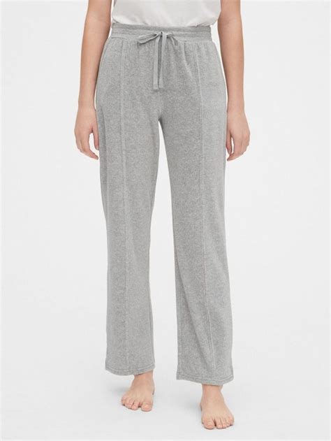 19 Comfy Sweatpants To Lounge In Comfy Pants Outfit Comfy Sweatpants