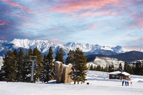 A Beautiful Morning on the Ski Slopes in Colorado with Perfect Skiing ...