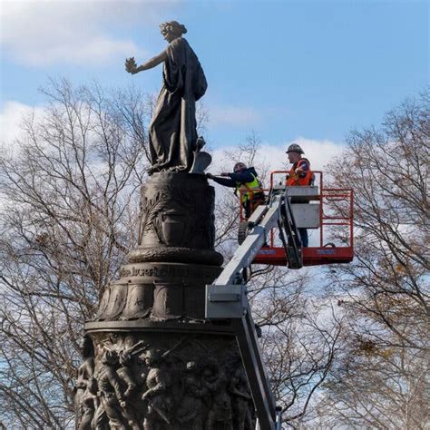 Judge Clears The Way For Confederate Memorial At Arlington To Come Down