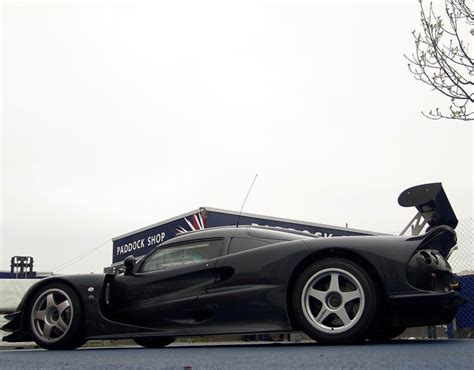 Black & Gold: Lotus 72 F1 | Auto Class Magazine