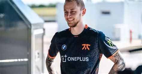 Lol Rekkles Chega A Acordo Para Jogar Na T Academy Em