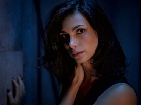 Morena Baccarin As Dr Leslie Thompkins In Gotham Season 2 Morena