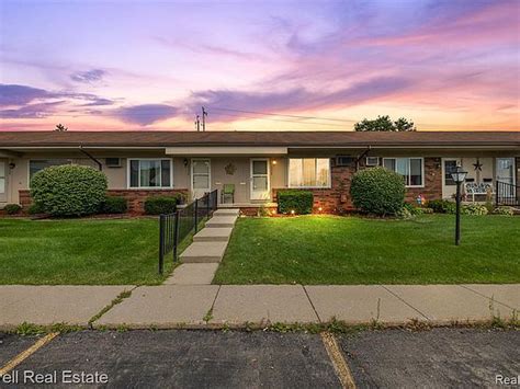 25228 Franklin Ter UNIT 4 South Lyon MI 48178 MLS 20230072858 Zillow