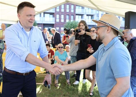 Trwa Trasa Polski Szymona Ho Owni Lider Trzeciej Drogi Odwiedzi