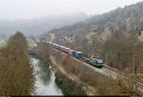 Kurzer KLV Zug Mit 193 264 9 Siemens Vectron Unterwegs Bei Dollnstein