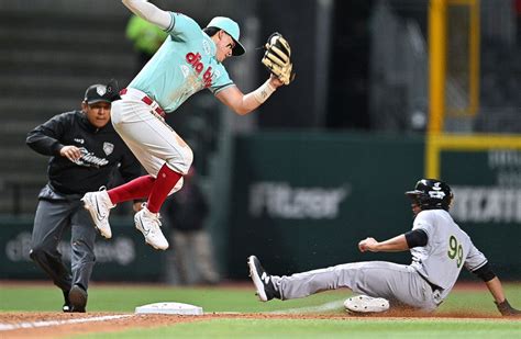 Pericos apalea a Diablos y toma ventaja en Serie del Príncipe