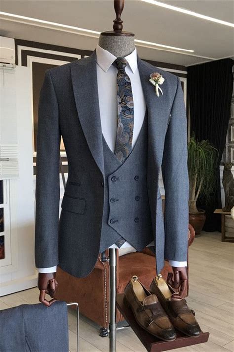 Bertrand Bespoke Deep Gray Peaked Lapel Three Pieces Business Suits