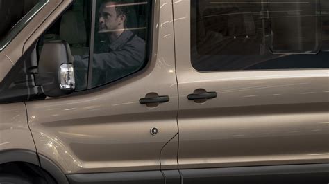 New Ford Transit Features And Capacity Ford Uk