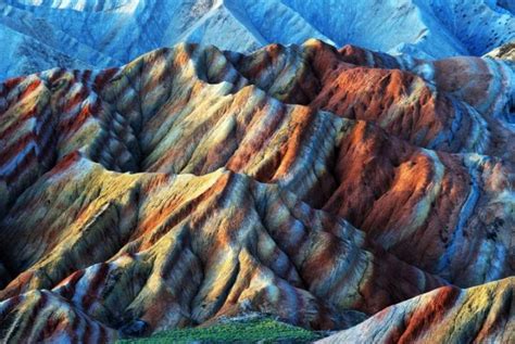 Rainbow mountains mentioned in Quran - Life in Saudi Arabia