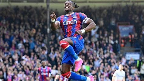 Wilfried Zaha Kimdir Hangi Takımlarda Oynadı Galatasarayın Yeni Transferi Wilfried Zahanın