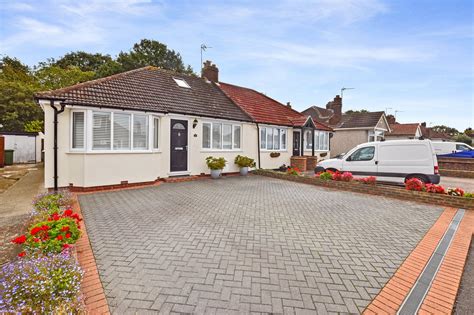 3 Bed Bungalow For Sale In Wenvoe Avenue Bexleyheath Da7 Zoopla