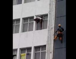 WATCH Half Naked Man Hanging Out Of Window At Durbans Notorious Butterworth Hotel Causes A