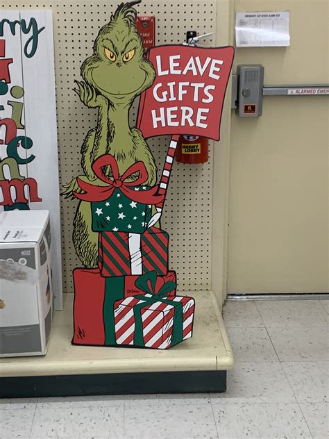 Grinch Christmas Ts And Presents