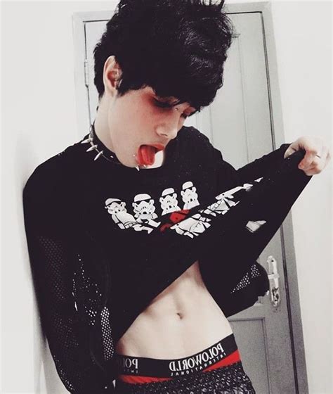 Pin By Mira Lewis On Cute Emo Boys Cute Emo Boys Cute Emo Guys Cute Emo