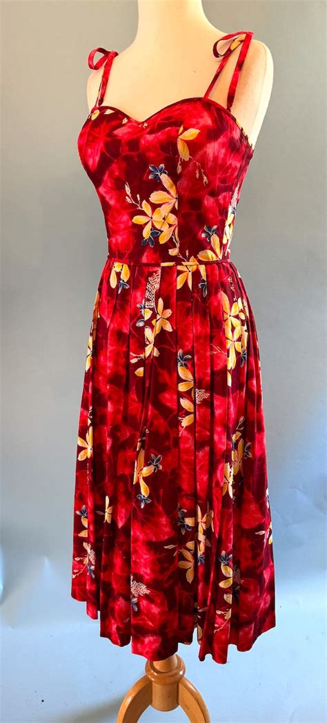 Adorable Vintage 1950s Kamehameha Hawaiian Sundress… Gem