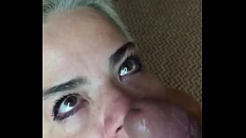 Hotwife Aime Sucer La Bite Dure De Son Amant Xvideos