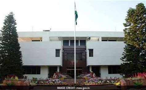 Pakistan To Expel Two Indian Diplomats On Charges Of Running Spy Network In Tit For Tat Move