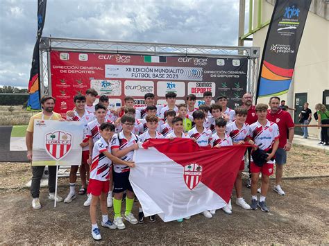 FÚTBOL Alevines A e infantiles A participaron durante el pasado