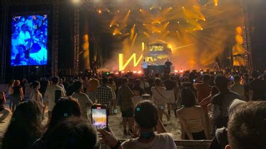 Makin Seru Penonton Mulai Padati Konser Kygo Music In Jakarta Ancol