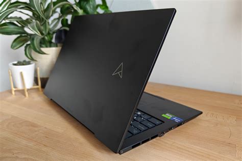 Asus Zenbook Pro 14 Oled Ux6404 Review Stuff