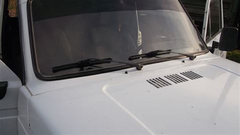 Бескаркасные щетки дворников — Lada 4x4 3D, 1,7 л, 1996 года ...
