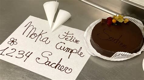 Aprende A Derretir Chocolate Negro Para Escribir En Pasteles