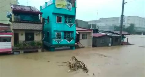 Watch Houses Near Marikina River Submerged In Flood After Ulysses