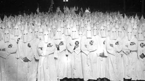 Ku Klux Klan Uma História Americana CurtaOn Streaming de Documentários