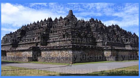 Perbedaan Candi Hindu Dan Budha Beserta Contohnya