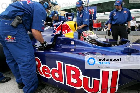 Alex Barron Usa Red Bull Cheever Racing Dallara Toyota Prepares To