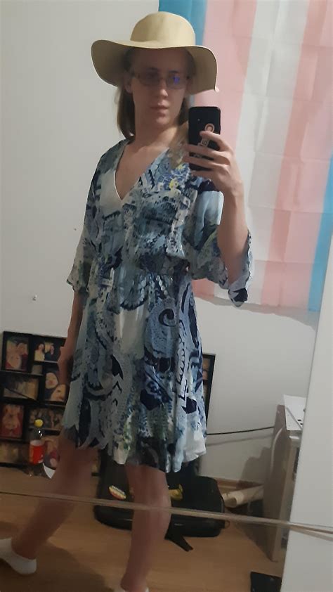 Today Is My First Time Leaving The House In A Dress Scrolller