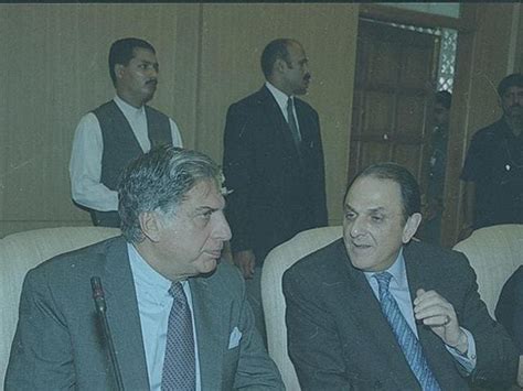 Nusli Wadia Vs Tata From Friends To Foes Hindustan Times