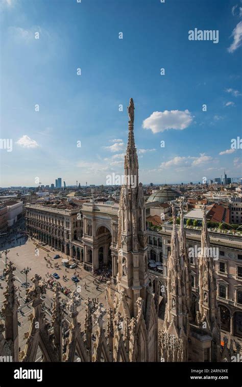 Milan Cathedral Stock Photo Alamy