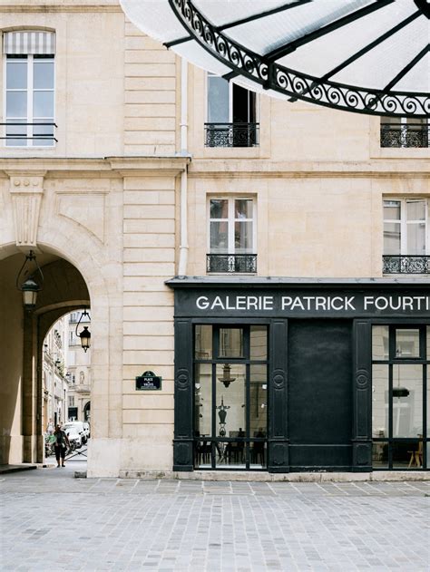 10x Best Emily in Paris filming locations & hotspot tour! - This is Paris