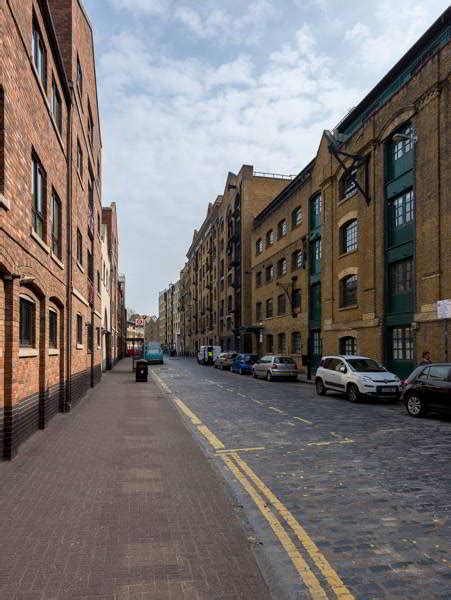 Riverside Living In Wapping