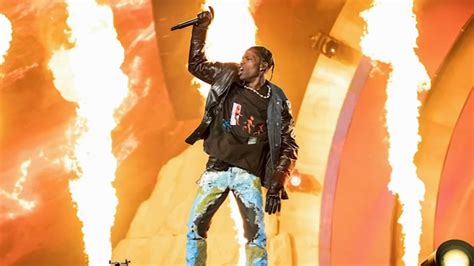 Travis Scott tour 2023: Friday night concert at United Center Chicago ...