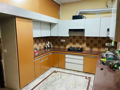 Modern ACP L Shape Modular Kitchen At Rs 1800 Square Feet In Chandigarh