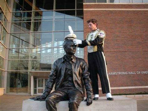 Do You Have A Picture With Purdues Neil Armstrong Statue Purdue Wants To See It Purdue