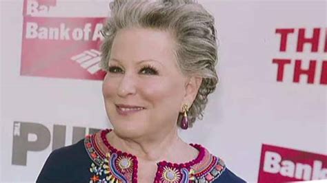 Bette Midler Slammed For Racist Tweet On Black Trump Supporters On