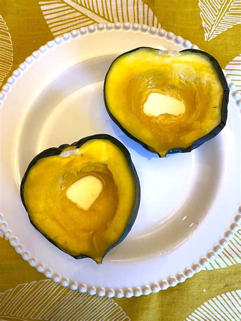 This Microwave Acorn Squash Is Amazing Cooking Squash In The Microwave