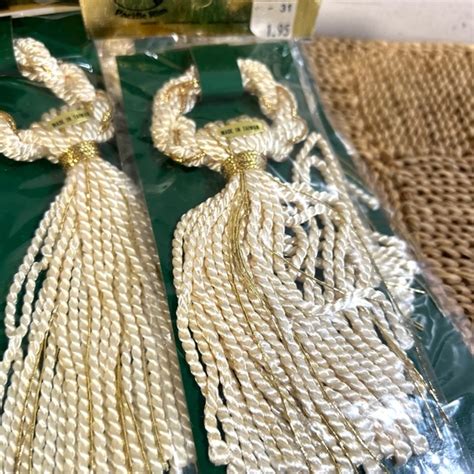 Pacific Rim Holiday Vintage Gold And Cream Tassels Decor Craft