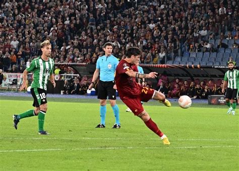 Zaniolo Stangata Dalla Uefa Ecco Quanto Dura La Squalifica Roma