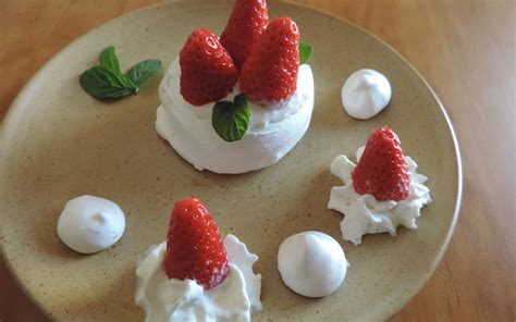 Meringues Aux Fraises Recettes Pour Pater Les Copains Elle Vire