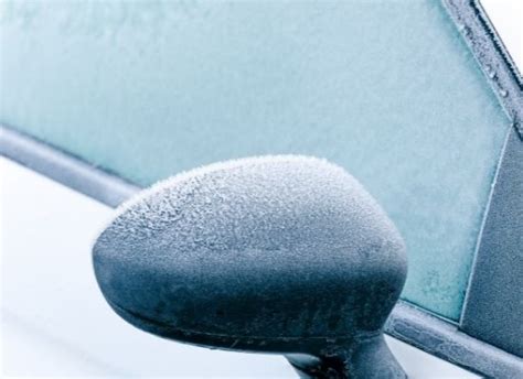 How To De Ice Your Car Winter Driving Tips And Advice