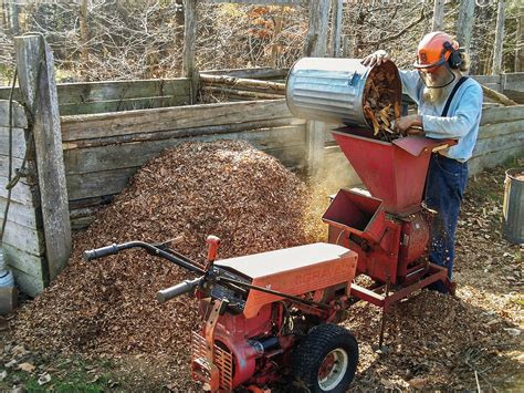 How to Make Mulch With Fallen Leaves - Chelsea Green | Leaf mulch ...