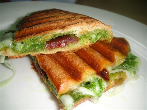 Maryam's Culinary Wonders: 35. Sun Dried Tomato and Pesto Panini